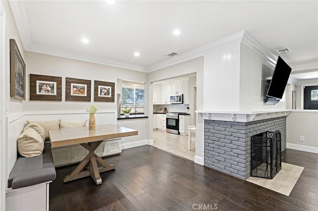 19438 Calvert Street, Tarzana, CA 91335