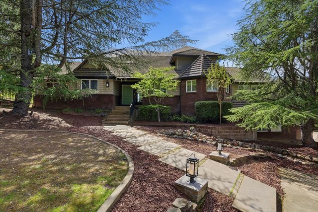 8992 Bronson Dr, Granite Bay, CA 95746