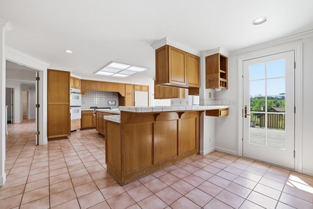 8992 Bronson Dr, Granite Bay, CA 95746