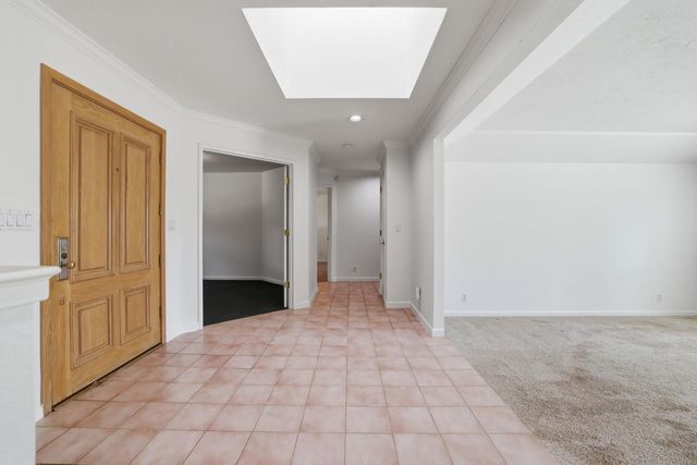 8992 Bronson Dr, Granite Bay, CA 95746