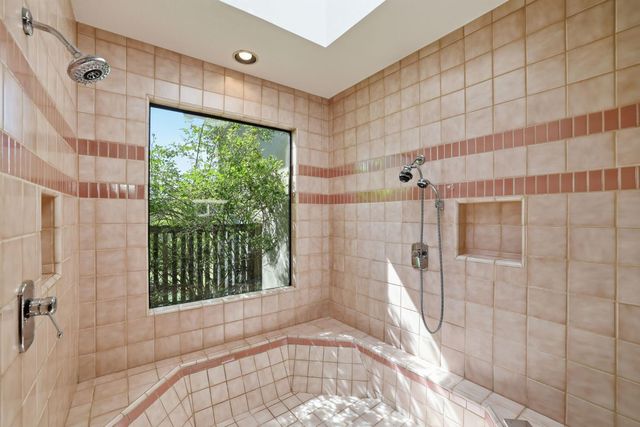 8992 Bronson Dr, Granite Bay, CA 95746