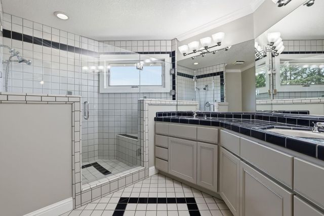 8992 Bronson Dr, Granite Bay, CA 95746