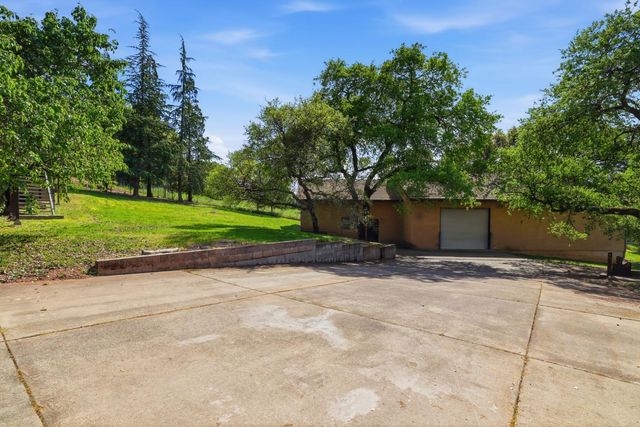 8992 Bronson Dr, Granite Bay, CA 95746