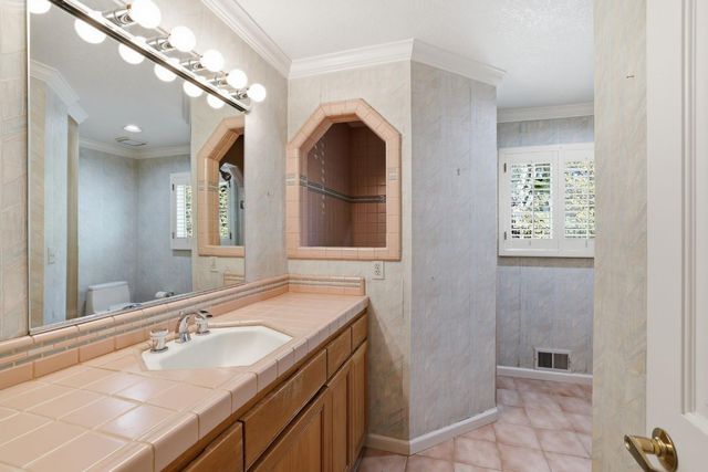 8992 Bronson Dr, Granite Bay, CA 95746