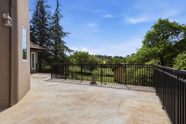 8992 Bronson Dr, Granite Bay, CA 95746