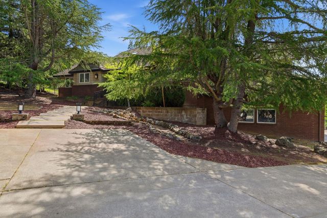 8992 Bronson Dr, Granite Bay, CA 95746