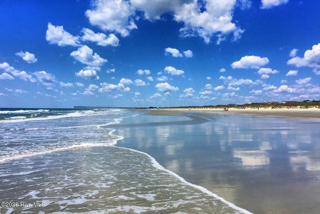 411 5th Street, Sunset Beach, NC 28468
