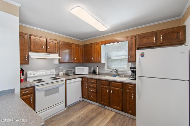 411 5th Street, Sunset Beach, NC 28468