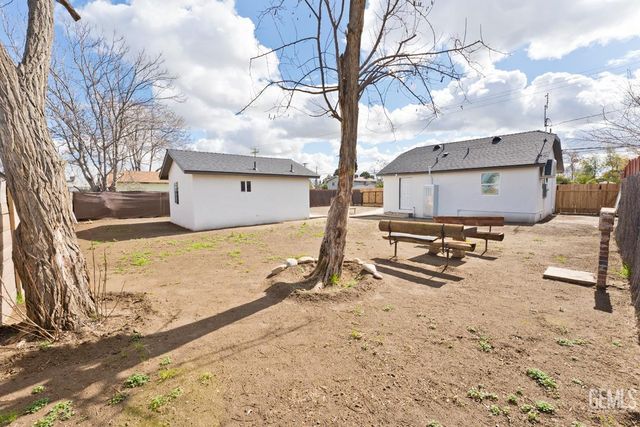 506 Beardsley Avenue, Bakersfield, CA 93308