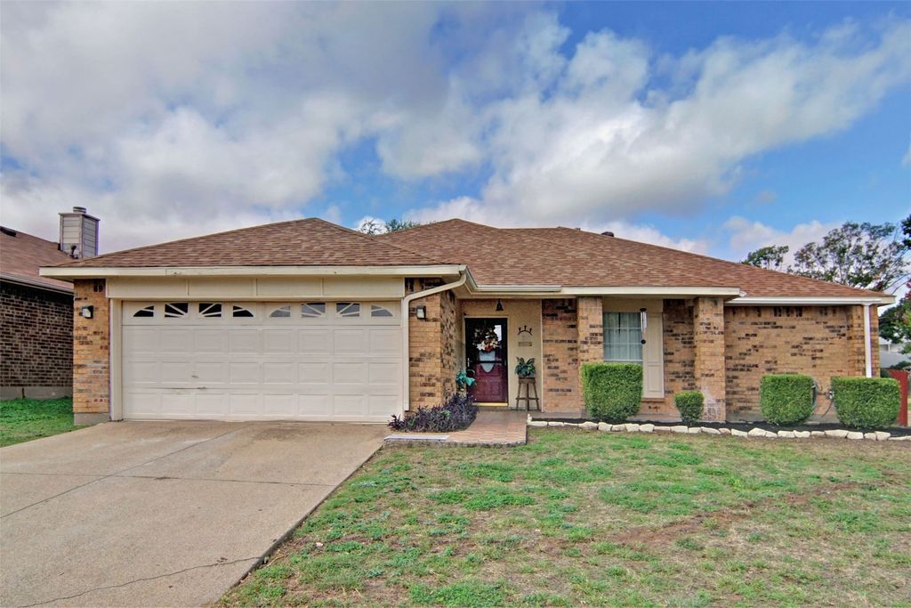 8300 Ohara Lane, Fort Worth, TX 76123 — exterior