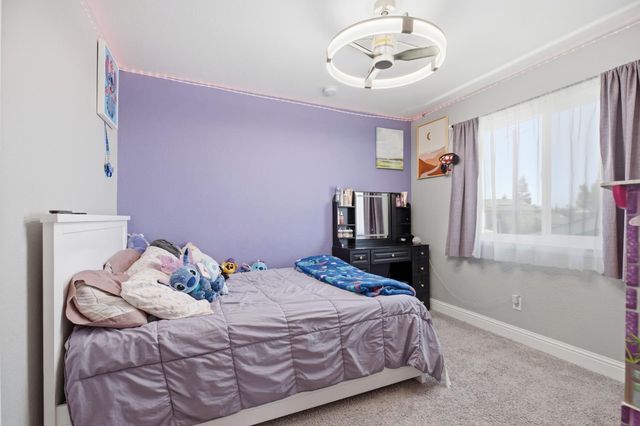 585 Bounty Pl, Manteca, CA 95337