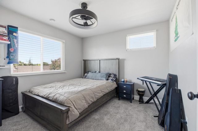 585 Bounty Pl, Manteca, CA 95337