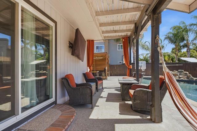 585 Bounty Pl, Manteca, CA 95337