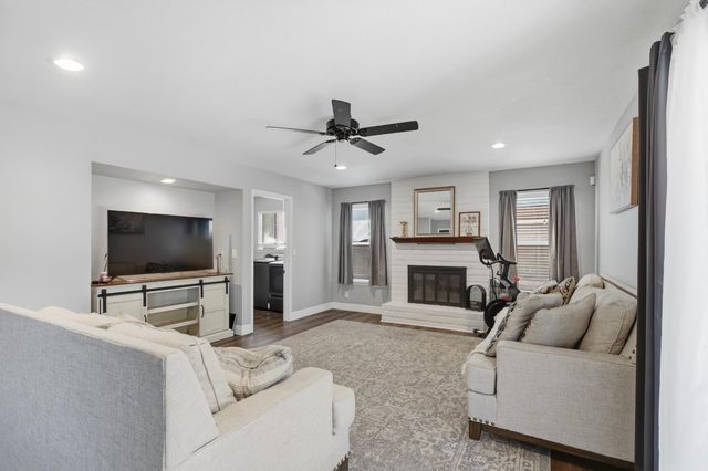 585 Bounty Pl, Manteca, CA 95337