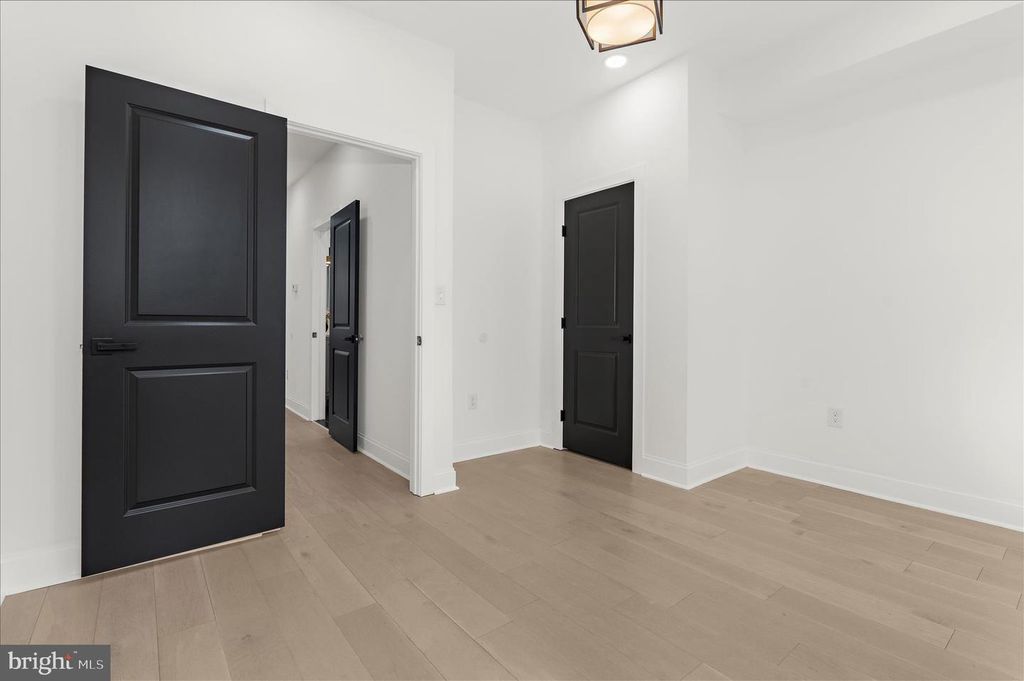 Image 21 of property listing at 2321 MADISON AVE, Baltimore, MD 21217