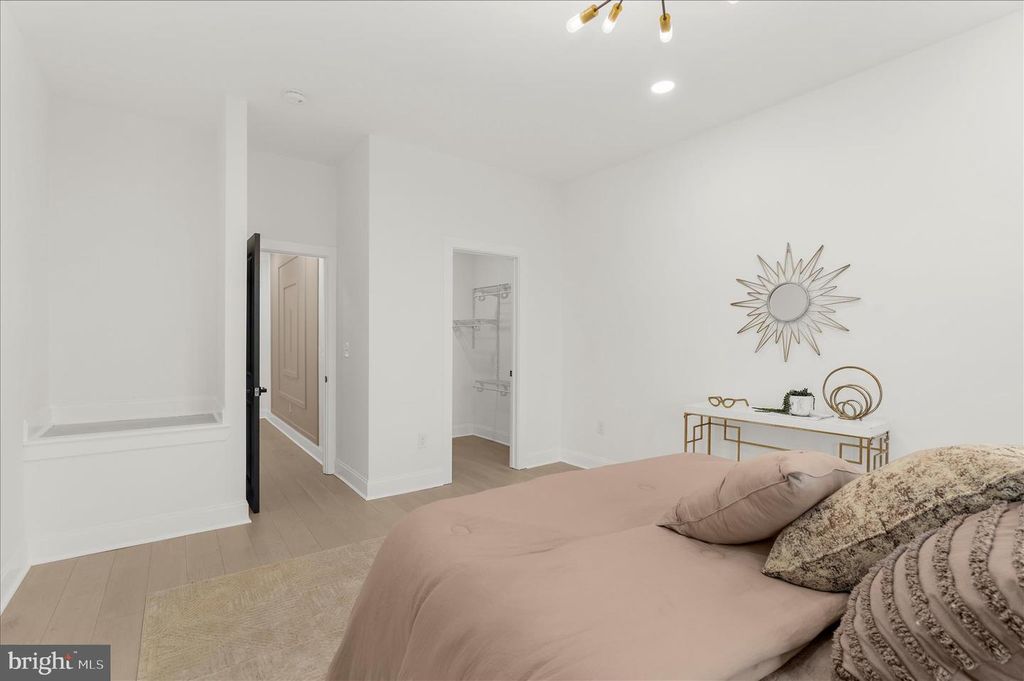 Image 28 of property listing at 2321 MADISON AVE, Baltimore, MD 21217