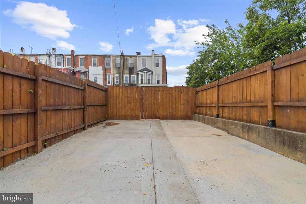 Image 45 of property listing at 2321 MADISON AVE, Baltimore, MD 21217