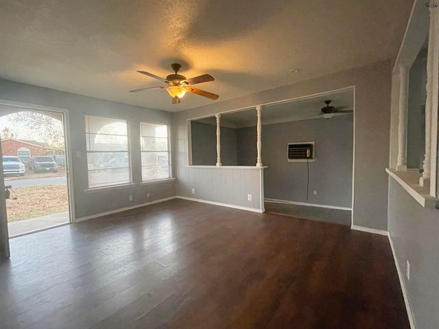 1226 BANDERA BOULEVARD, Wichita Falls, TX 76301