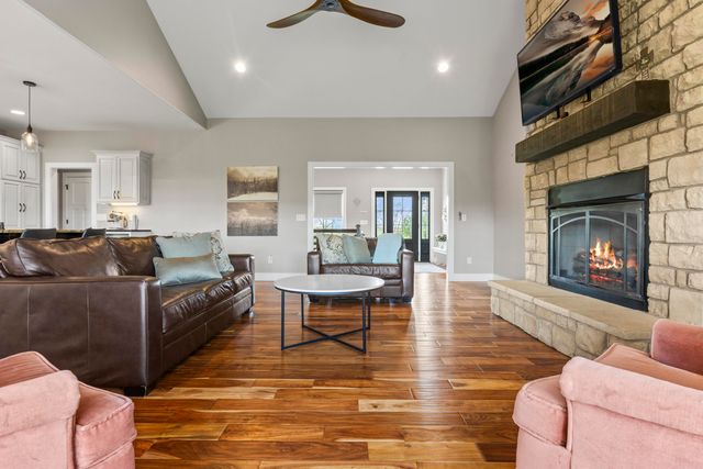 112 Fairfield Farm Road, Georgetown, KY 40324