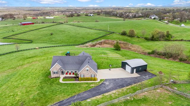 112 Fairfield Farm Road, Georgetown, KY 40324
