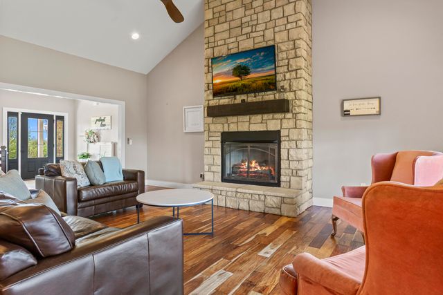 112 Fairfield Farm Road, Georgetown, KY 40324