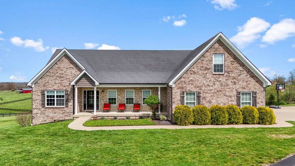 112 Fairfield Farm Road, Georgetown, KY 40324