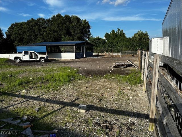 19781 Woodbridge LN, North Fort Myers, FL 33917