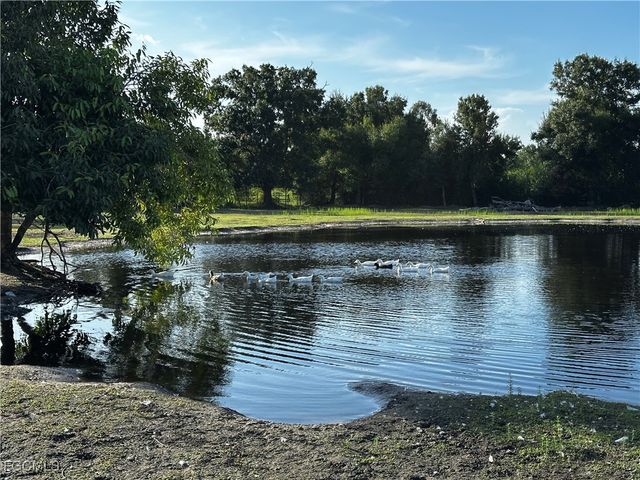 19781 Woodbridge LN, North Fort Myers, FL 33917