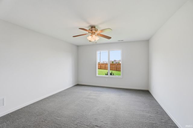 1672 Sunpointe Cove, New Haven, IN 46774