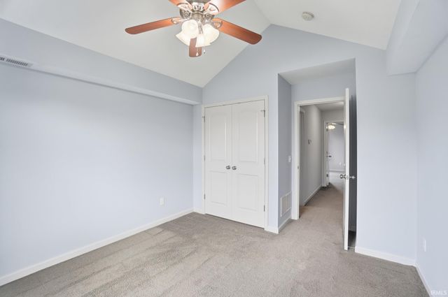 1672 Sunpointe Cove, New Haven, IN 46774