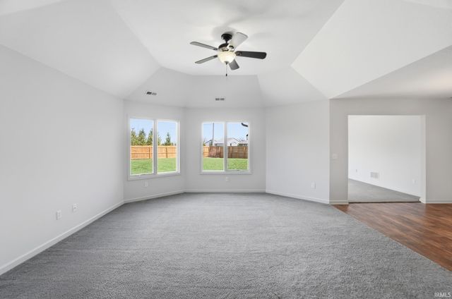 1672 Sunpointe Cove, New Haven, IN 46774