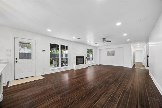 10602 Riverview Drive, Houston, TX 77042