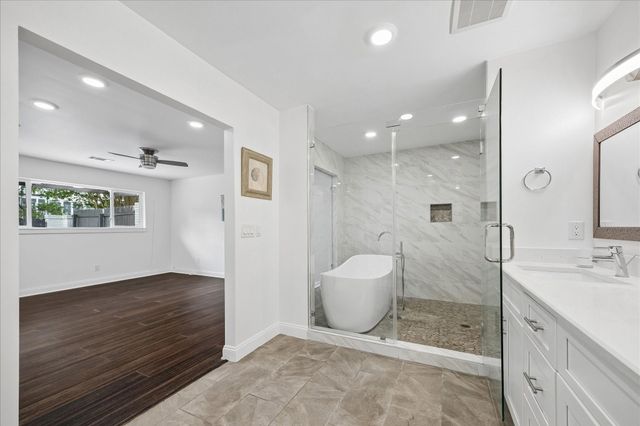 10602 Riverview Drive, Houston, TX 77042