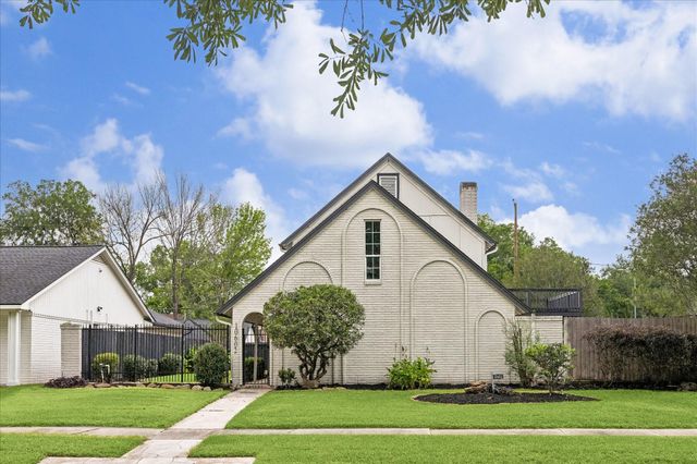 10602 Riverview Drive, Houston, TX 77042