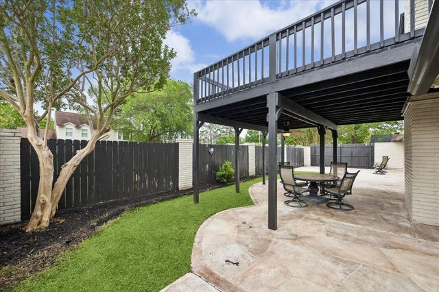 10602 Riverview Drive, Houston, TX 77042