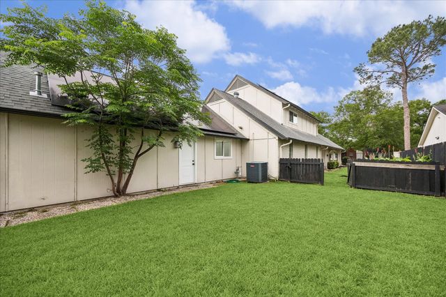 10602 Riverview Drive, Houston, TX 77042