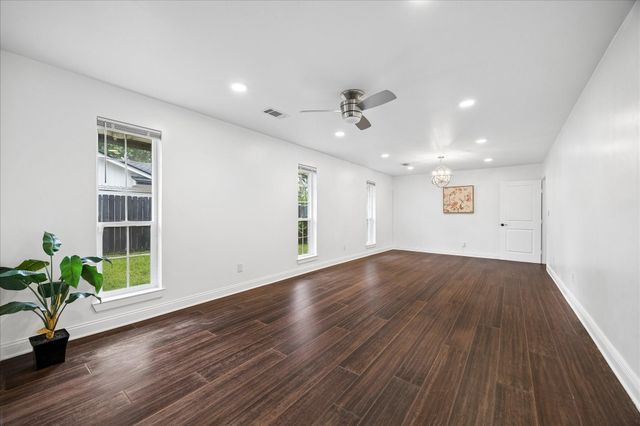 10602 Riverview Drive, Houston, TX 77042