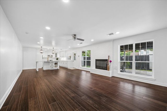 10602 Riverview Drive, Houston, TX 77042