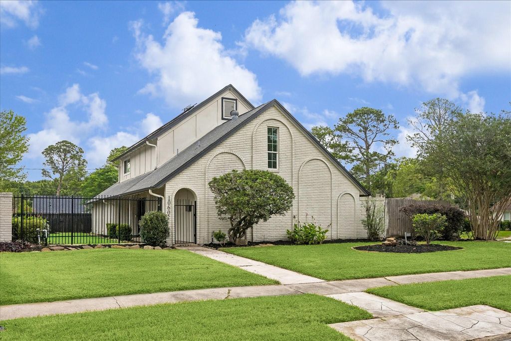 10602 Riverview Drive, Houston, TX 77042