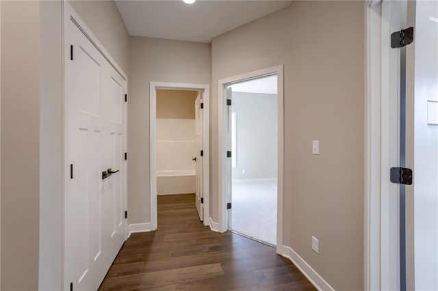 2031 Riverstone Drive, Excelsior Springs, MO 64024