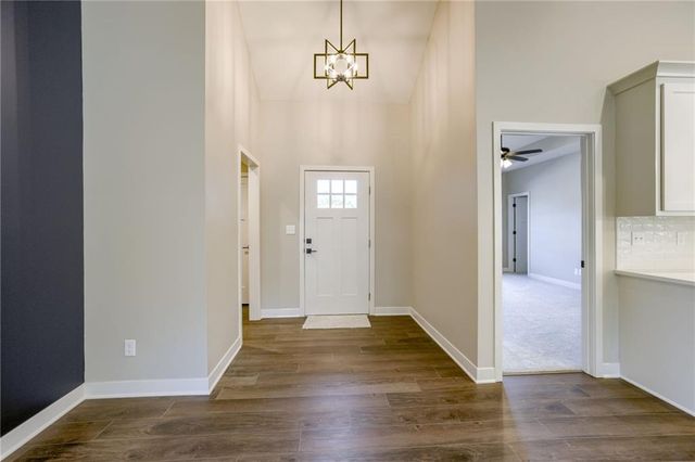 2031 Riverstone Drive, Excelsior Springs, MO 64024