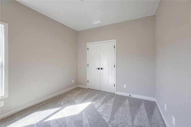 2031 Riverstone Drive, Excelsior Springs, MO 64024