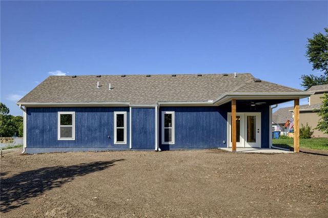 2031 Riverstone Drive, Excelsior Springs, MO 64024