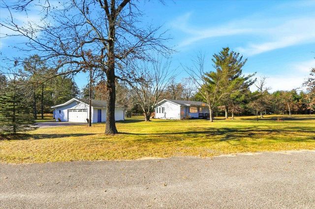 1825 13th Avenue, Friendship, WI 53934