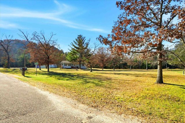 1825 13th Avenue, Friendship, WI 53934