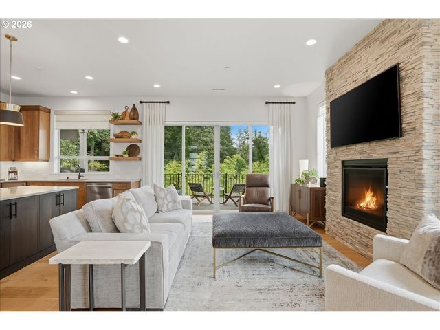 626 Ne PROVINCE Ct, Camas, WA 98607