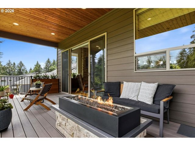626 Ne PROVINCE Ct, Camas, WA 98607