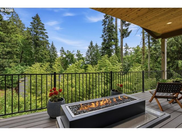 626 Ne PROVINCE Ct, Camas, WA 98607