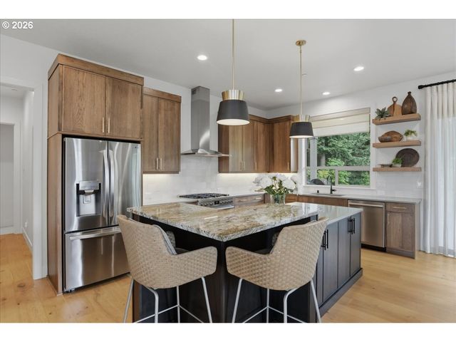 626 Ne PROVINCE Ct, Camas, WA 98607