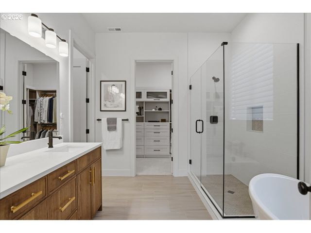 626 Ne PROVINCE Ct, Camas, WA 98607